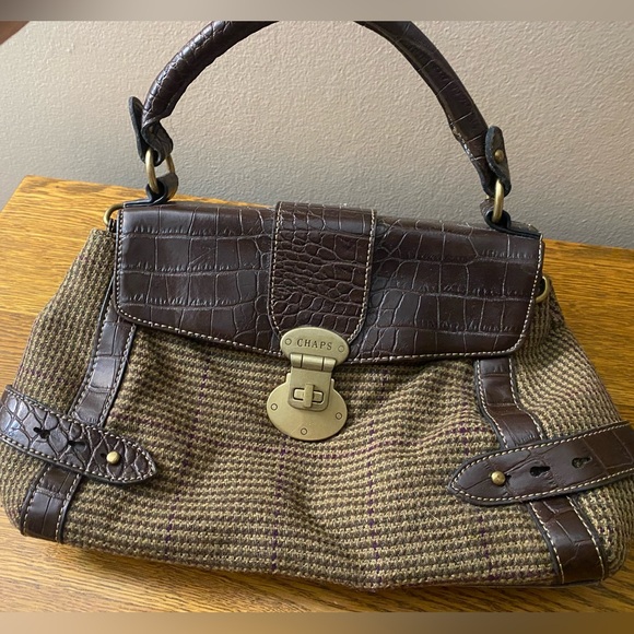 Chaps houndstooth wool and leather purse. - Picture 6 of 8